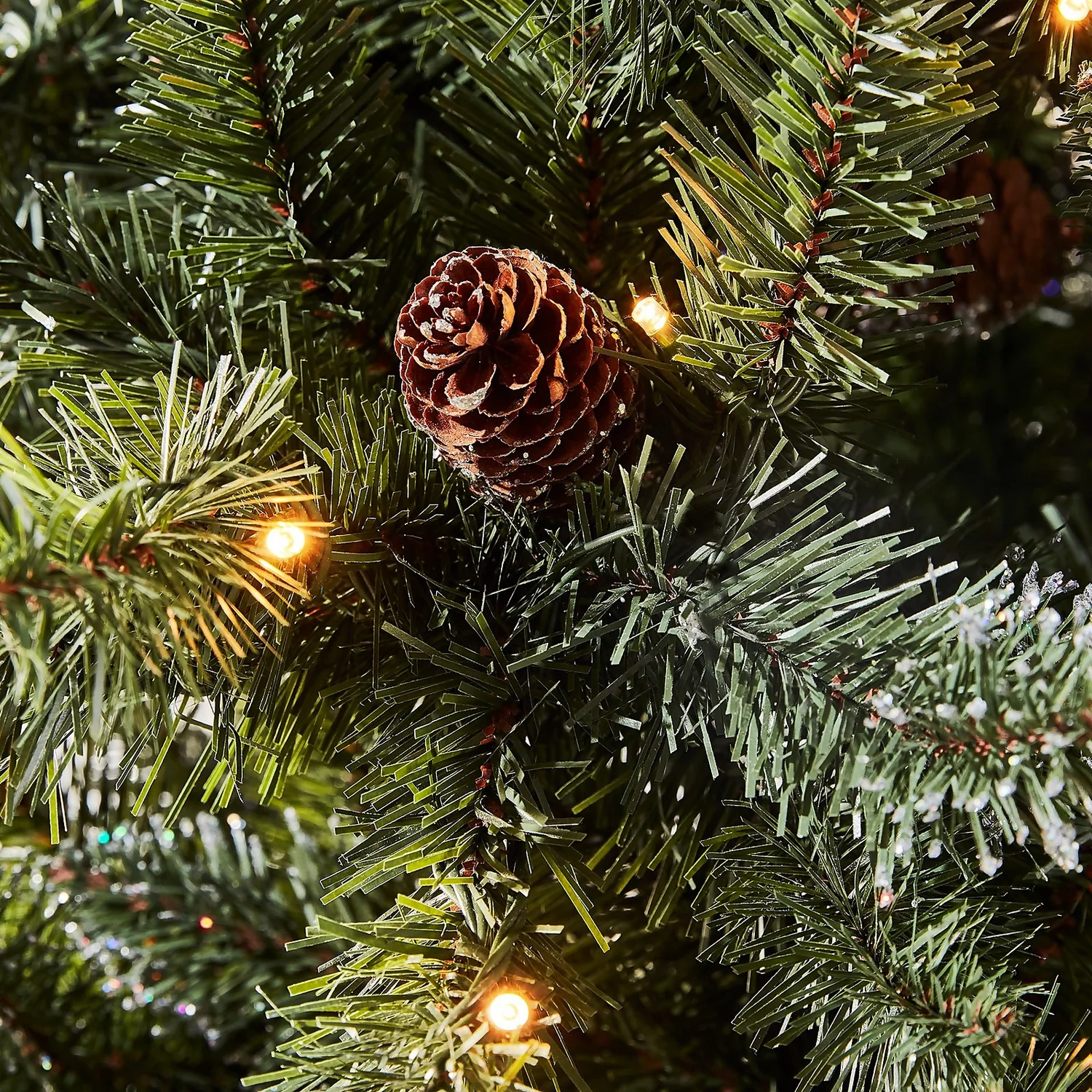 7ft Danube Premium Pre-lit Artificial Christmas Tree 5 7ft Danube Premium Pre-lit Artificial Christmas Tree - Image 3